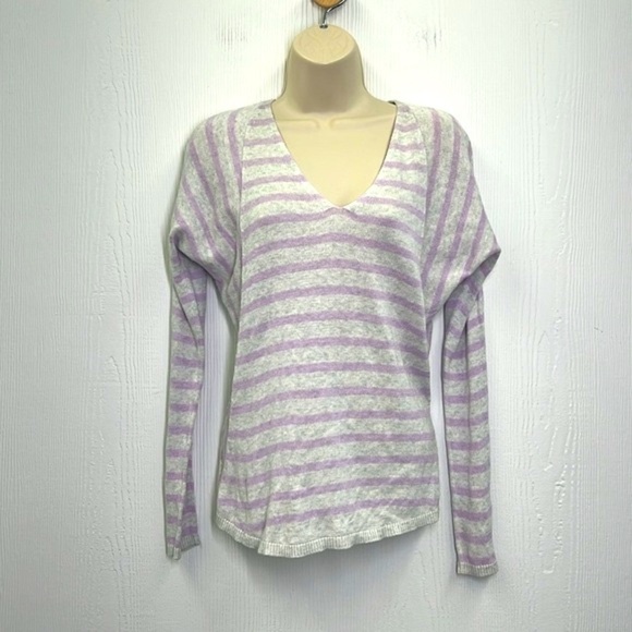 Lilly Pulitzer - Stasia Heathered Lilac And Gray Striped Verbena Sweater Size XS - Picture 3 of 11